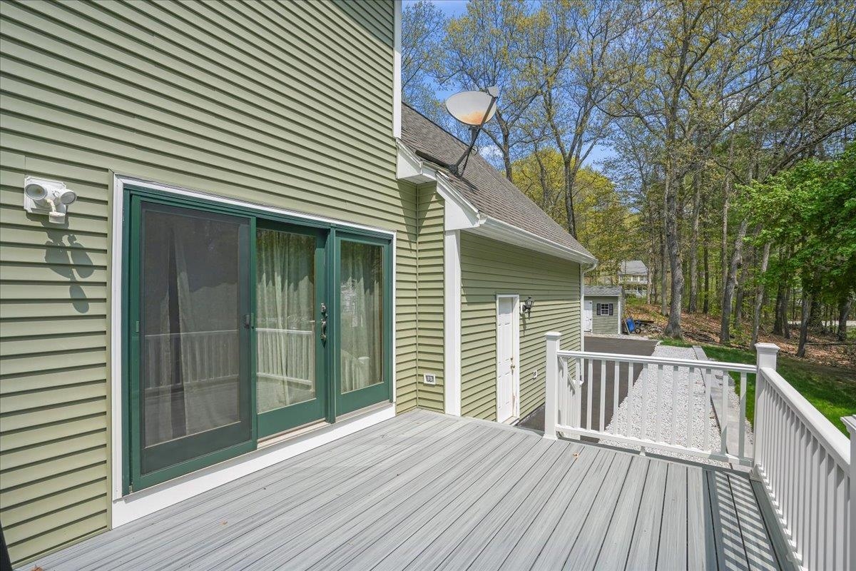 17 Winslow Farm Road Hudson, NH 03051 - Photo 31 of 40