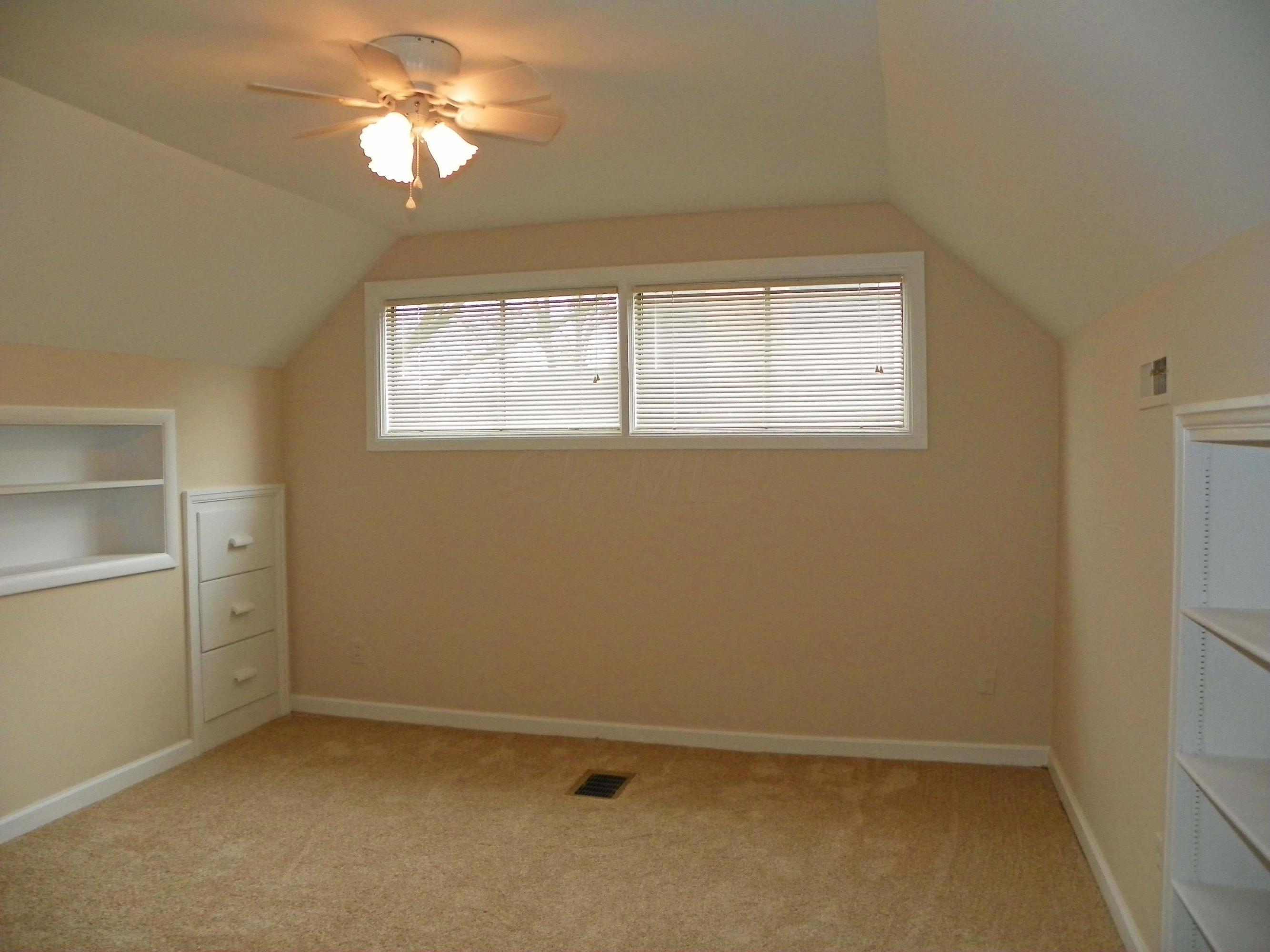65 North Gould Road Columbus, OH 43209 - Photo 23 of 28