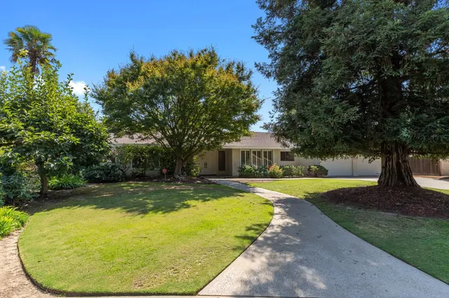 $630,000 | 2641 West Paul Avenue, Fresno, CA 93711
