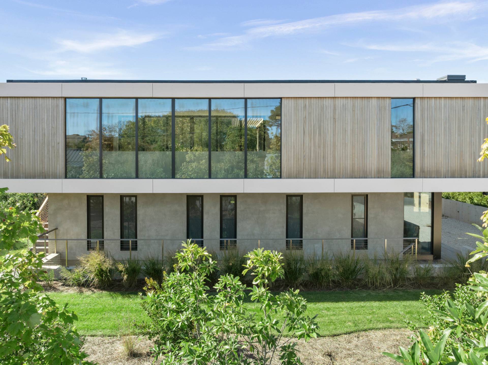 15 Jackson Road Montauk, NY 11954 - Photo 2 of 26 Gallery Image 2