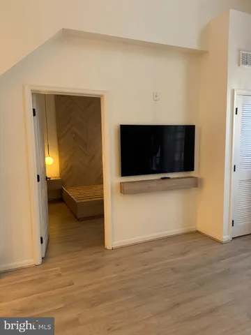 $3,200 | 2665 Prosperity Avenue, Unit 434, Fairfax, VA 22031