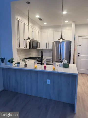 $3,200 | 2665 Prosperity Avenue, Unit 434, Fairfax, VA 22031