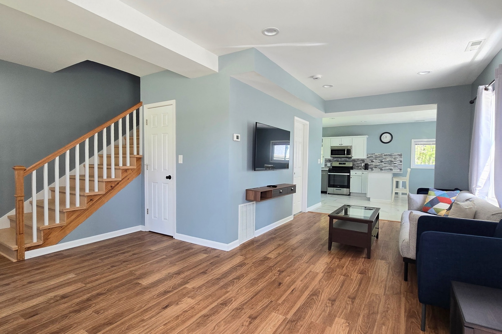 15018 West Russell Road Zion, IL 60099 - Photo 5 of 30