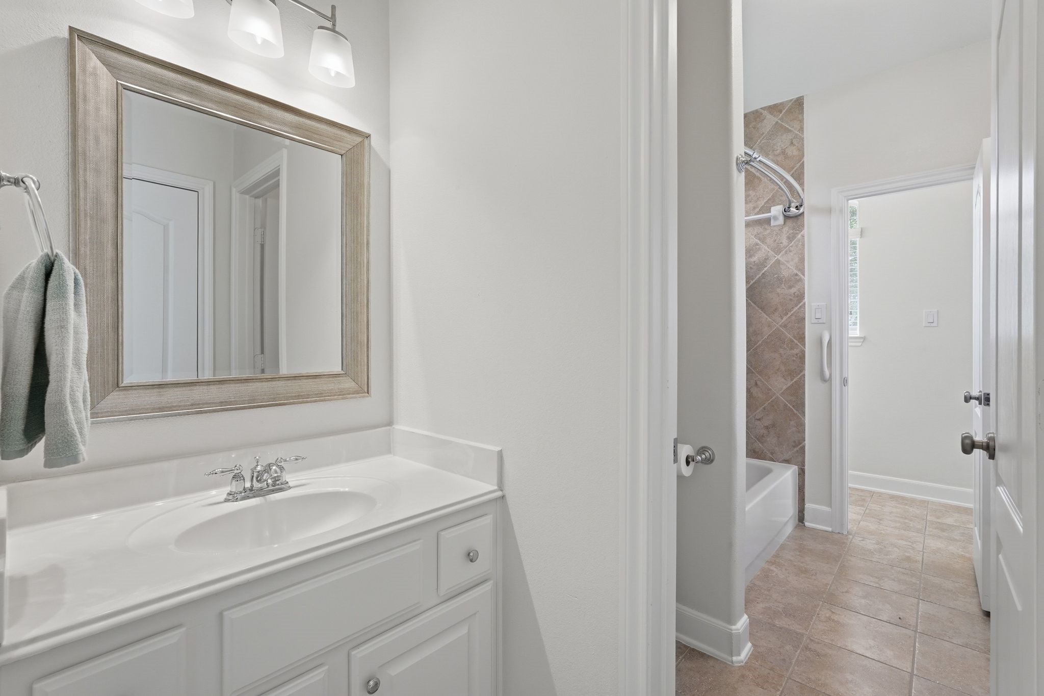 2118 Cias Trail Lane Spring, TX 77386 - Photo 24 of 46 Jack and Jill Bathroom between bedroom #2 and # with separate sinks!