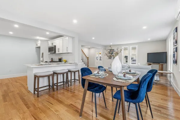 $729,900 | 8 Hammatt Street, Unit 1, Ipswich, MA 01938