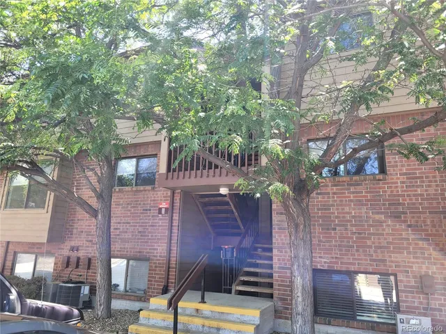 $1,695 | 226 Wright Street, Unit 303, Lakewood, CO 80228