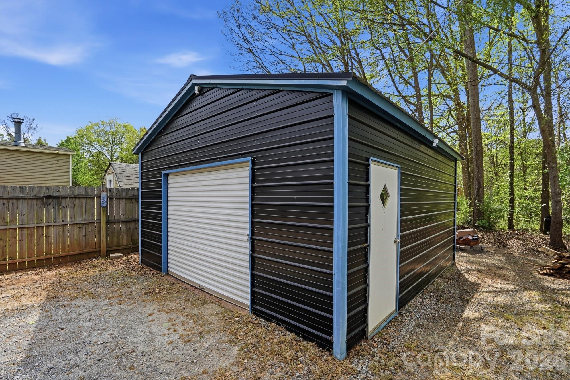 605 Ridgewood Court Mount Holly, NC 28120 - Photo 25 of 32 a view of back yard of a house