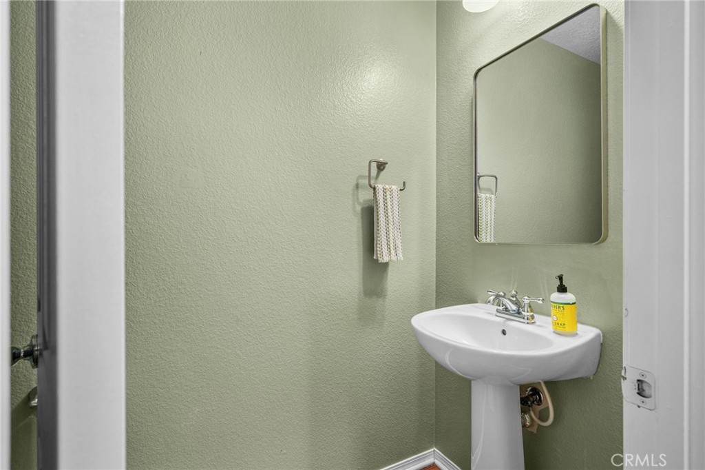 33934 Lily Road Yucaipa, CA 92399 - Photo 18 of 47 Half-Bathroom 1