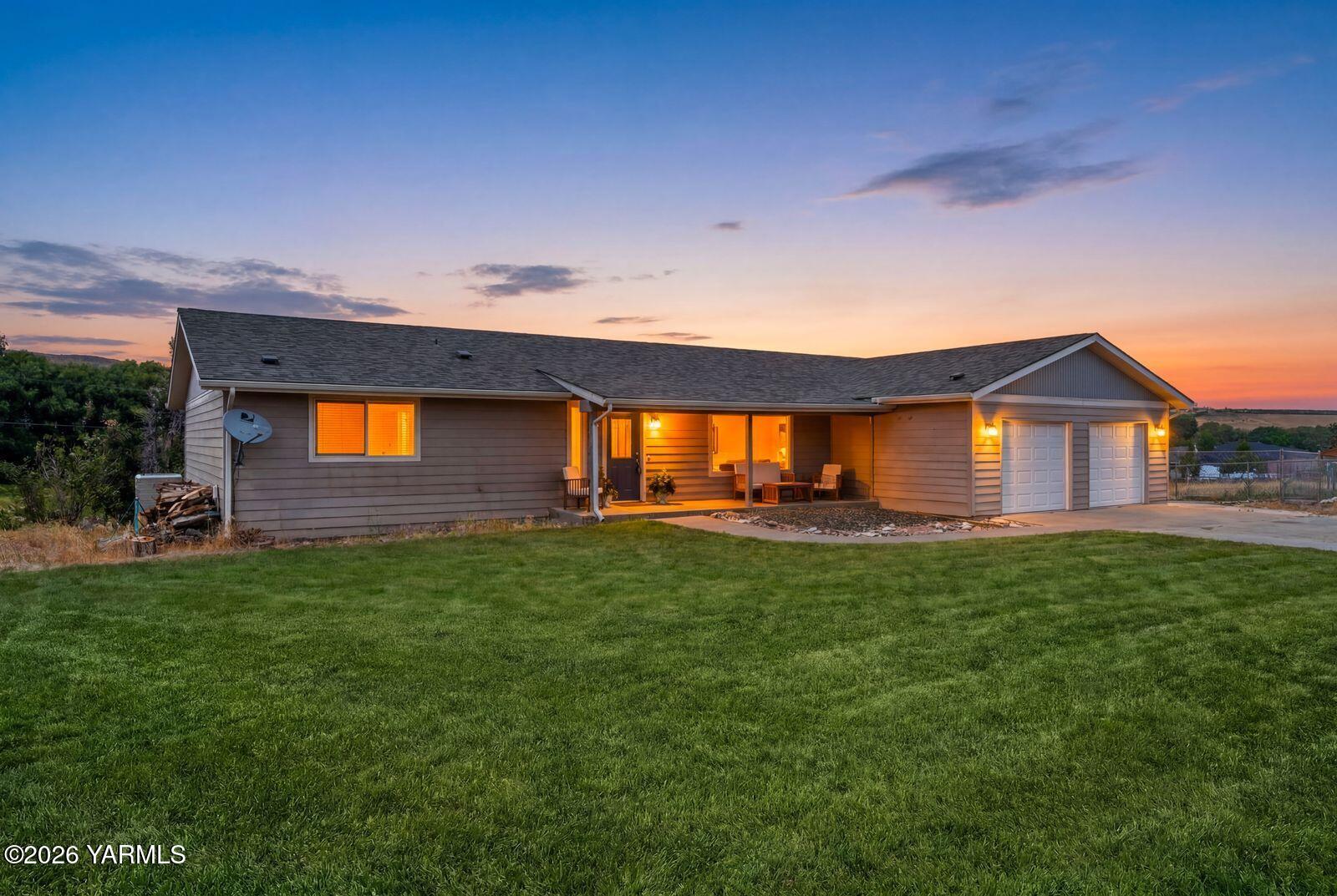 Landscaping Potential!