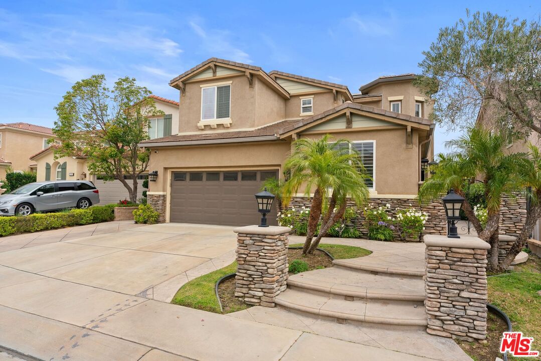 11564 Apulia Court Porter Ranch, CA 91326 - Photo 4 of 52
