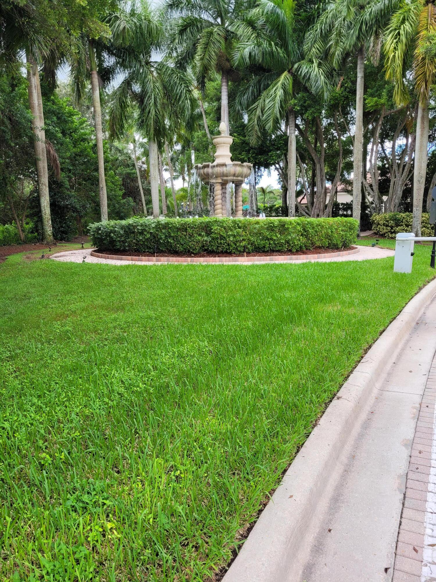 21216 Vía Eden Boca Raton, FL 33433 - Photo 20 of 23 Fountain