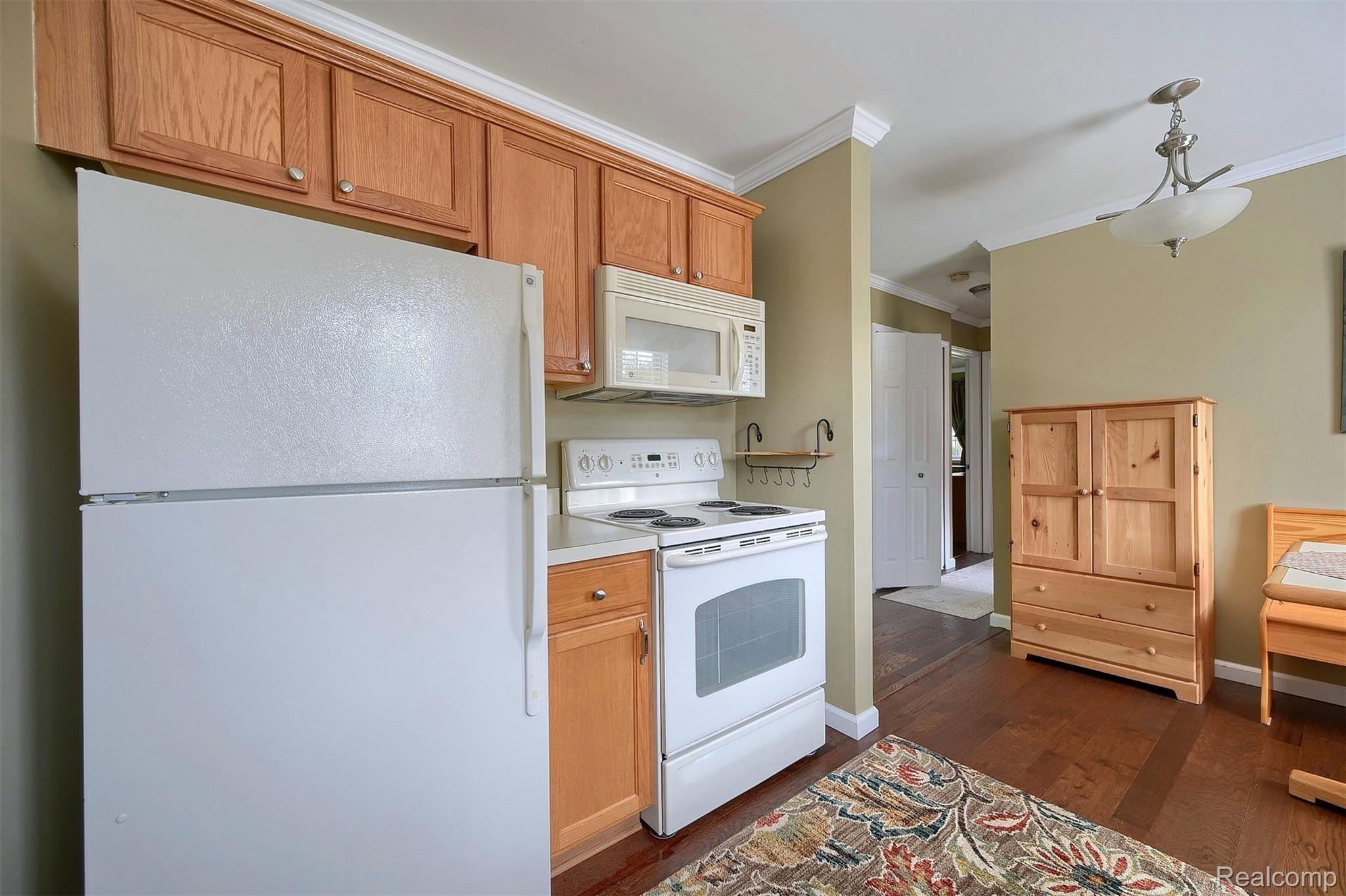 500 Romeo Road, Unit 121 Rochester, MI 48307 - Photo 8 of 19 11-Kitchen-2nd-View.jpg