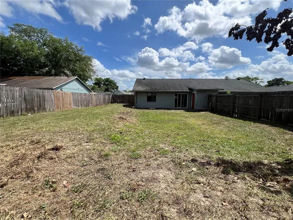 $1,700 | 9767 Piney Point Circle, Orlando, FL 32825