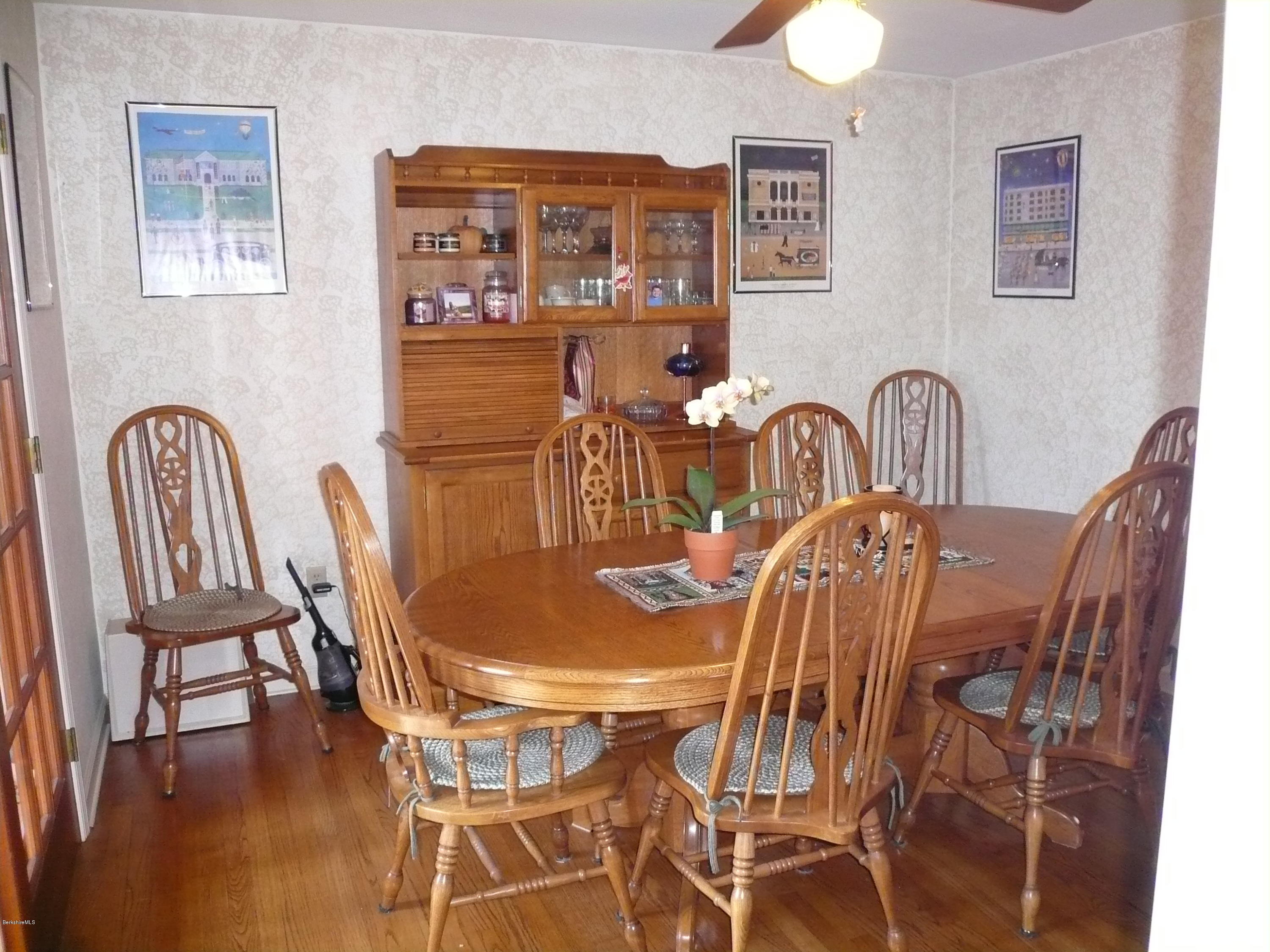 155 Valentine Road Pittsfield, MA 01201 - Photo 12 of 50 P1030550