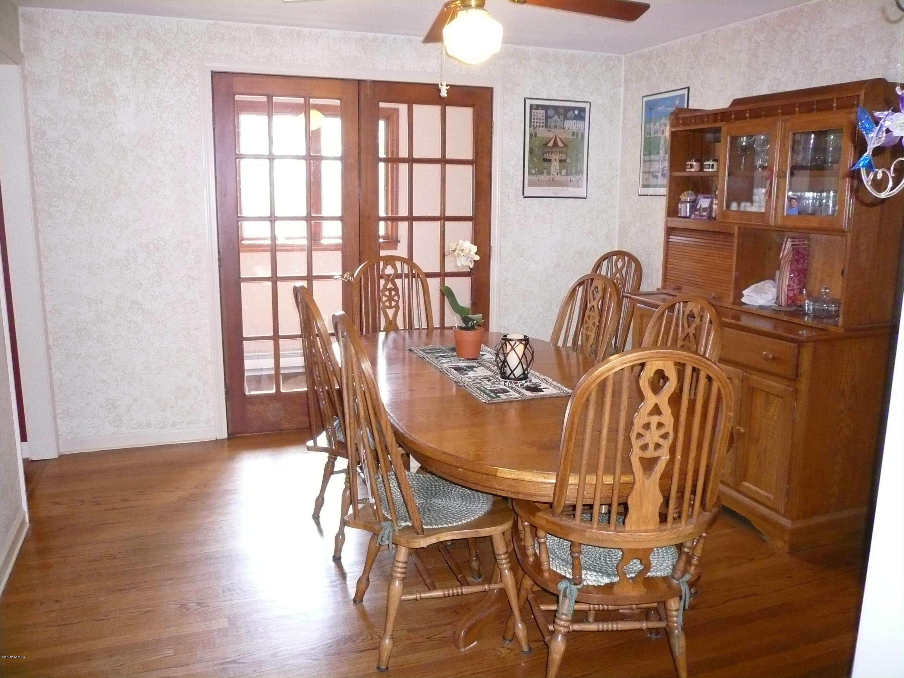 155 Valentine Road Pittsfield, MA 01201 - Photo 13 of 50 dinigroom