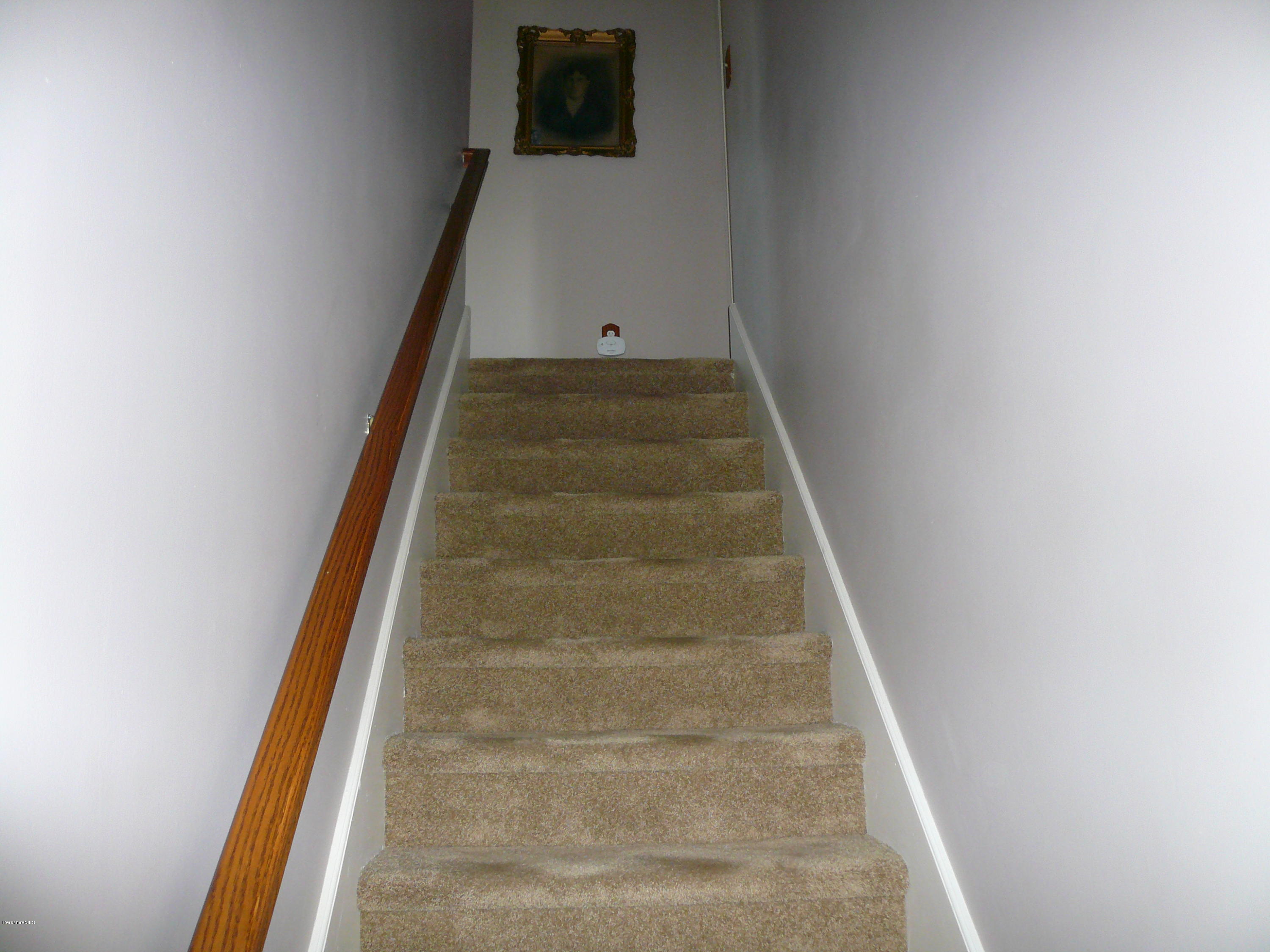 155 Valentine Road Pittsfield, MA 01201 - Photo 27 of 50 P1030569
