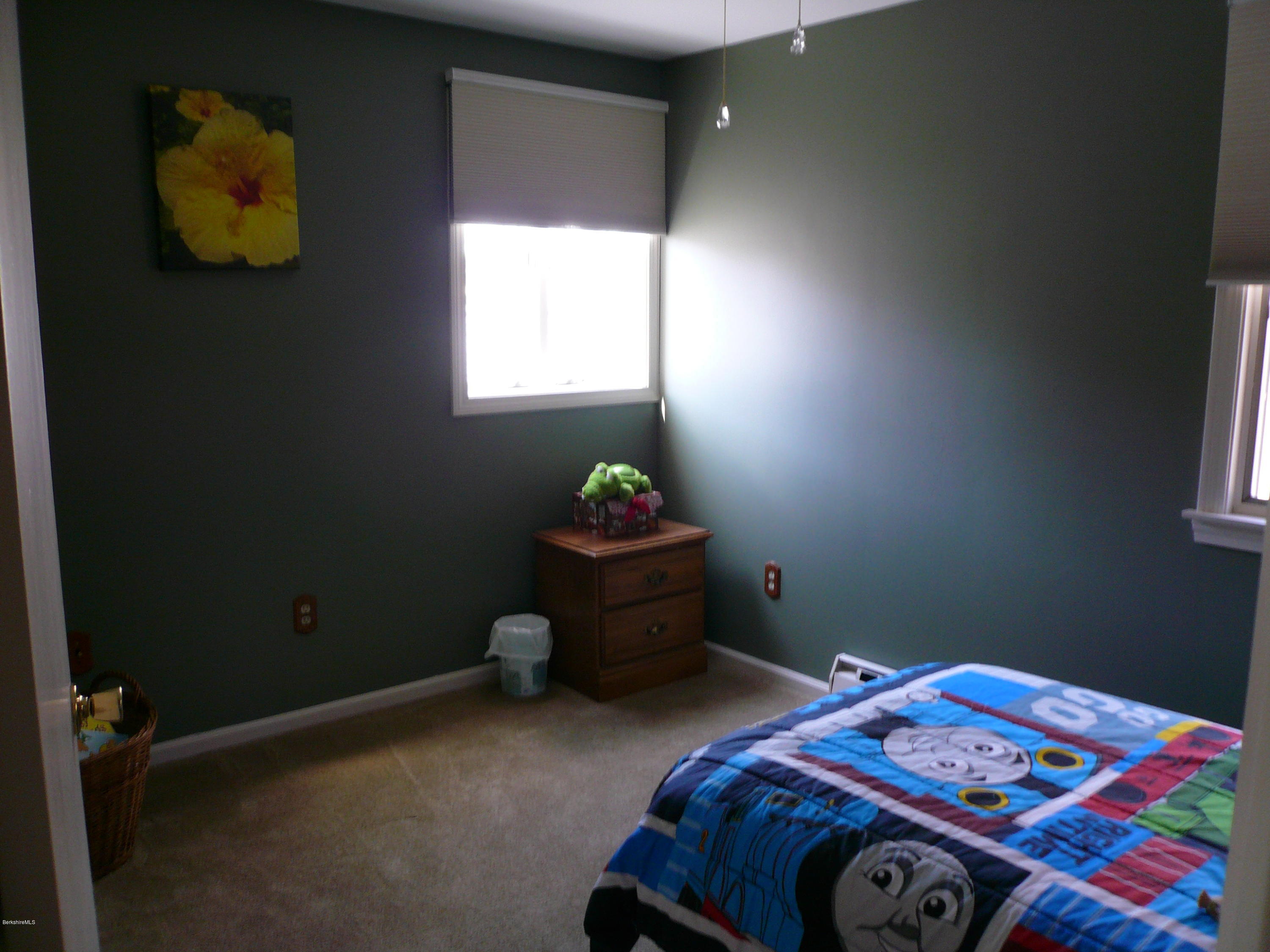155 Valentine Road Pittsfield, MA 01201 - Photo 32 of 50 bedrm 2
