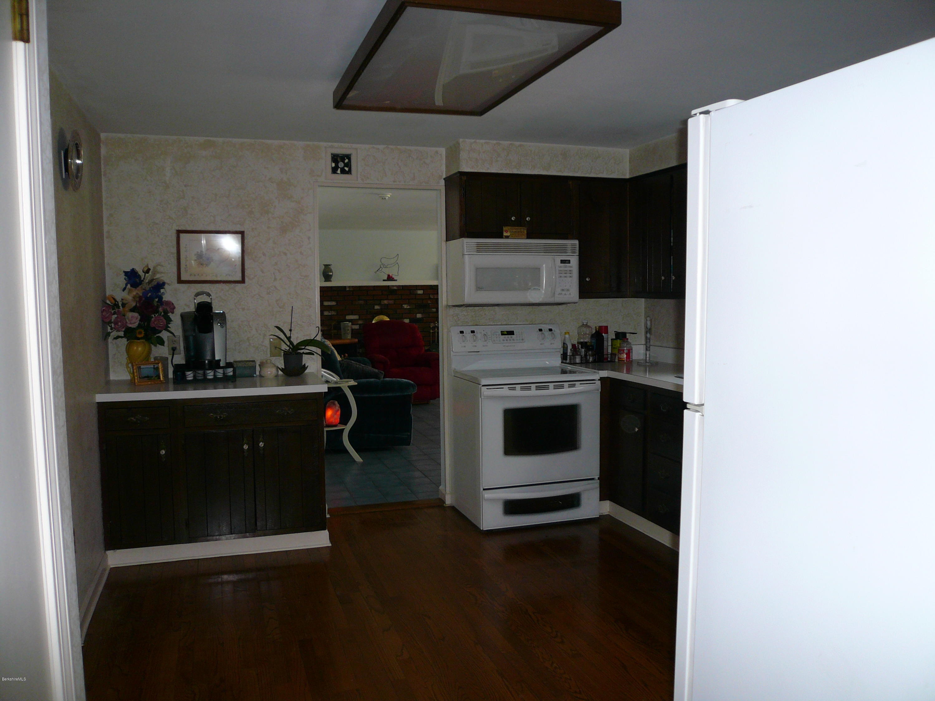 155 Valentine Road Pittsfield, MA 01201 - Photo 10 of 50 kitchen
