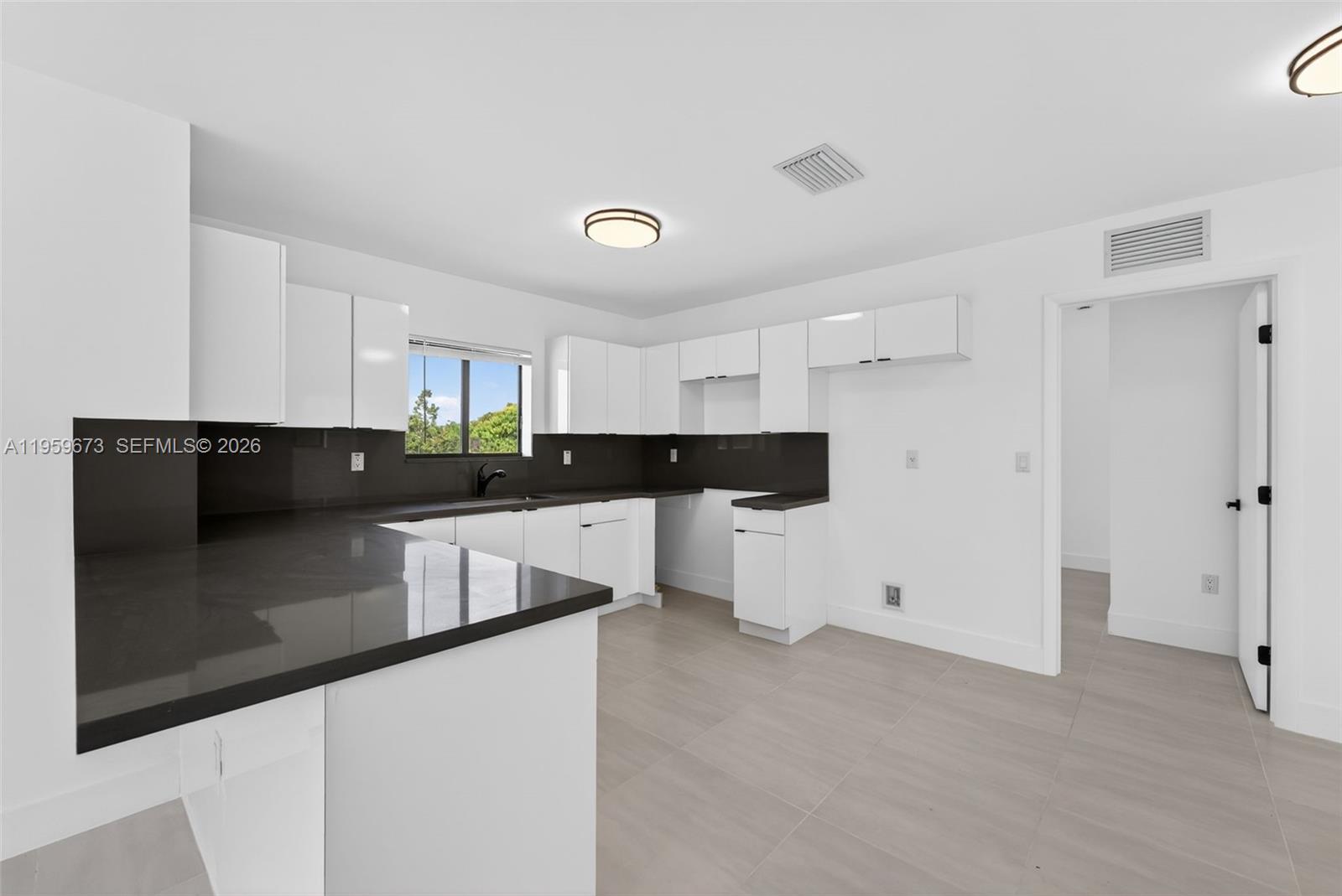 10315 Southwest 176th Street Miami, FL 33157 - Photo 8 of 20