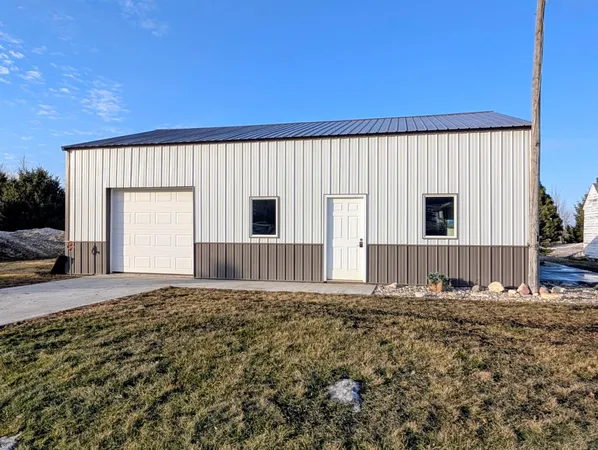 $409,000 | 3030 60th Avenue Northwest, Montevideo, MN 56265