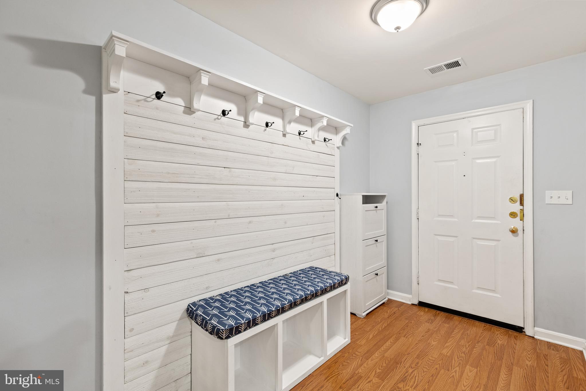 108 Ridgepoint Place Gaithersburg, MD 20878 - Photo 6 of 35