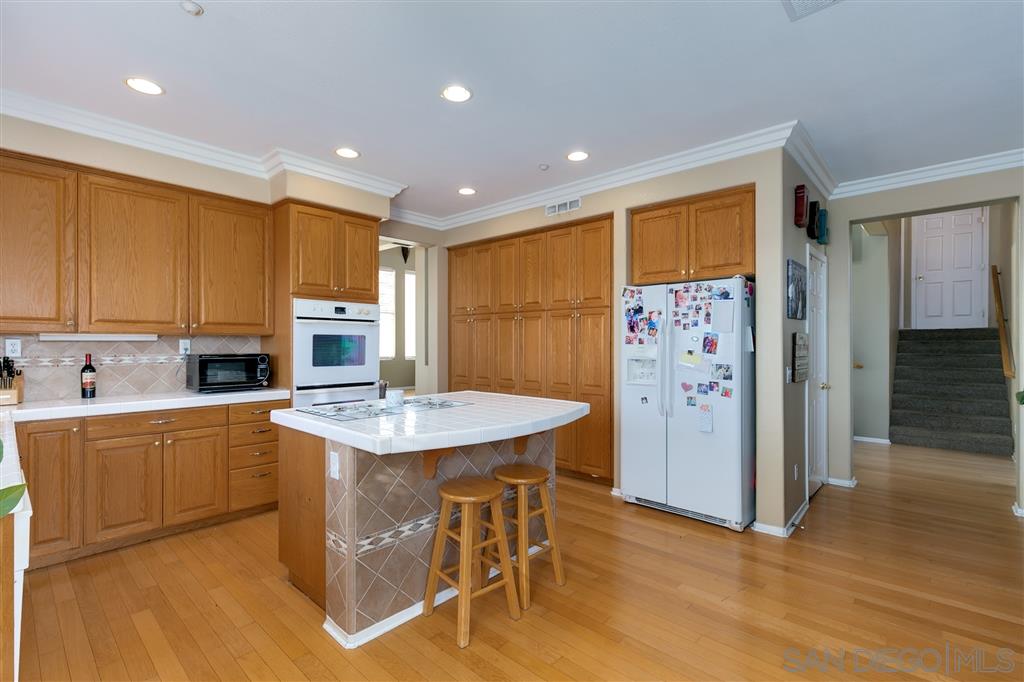 9821 Apple Street Spring Valley, CA 91977 - Photo 7 of 25 Gallery Image 7