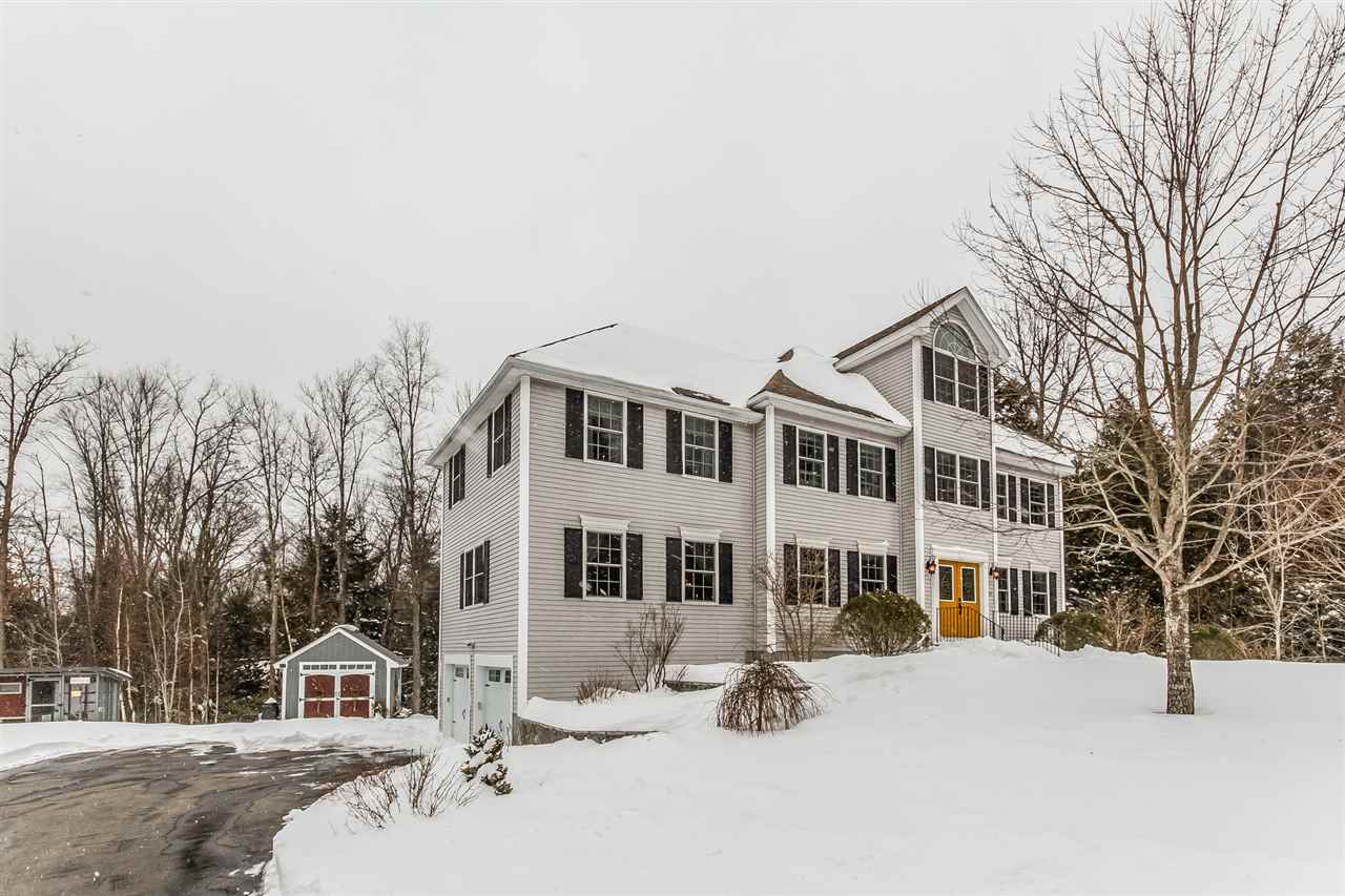 297 Hoit Road Concord, NH 03301 - Photo 2 of 40