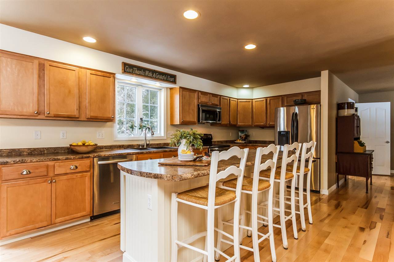 297 Hoit Road Concord, NH 03301 - Photo 14 of 40