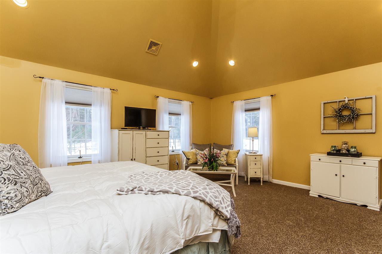 297 Hoit Road Concord, NH 03301 - Photo 19 of 40