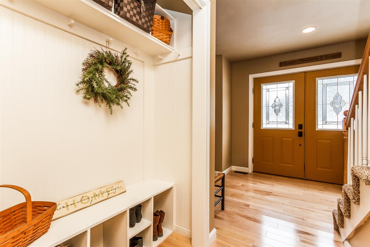297 Hoit Road Concord, NH 03301 - Photo 4 of 40