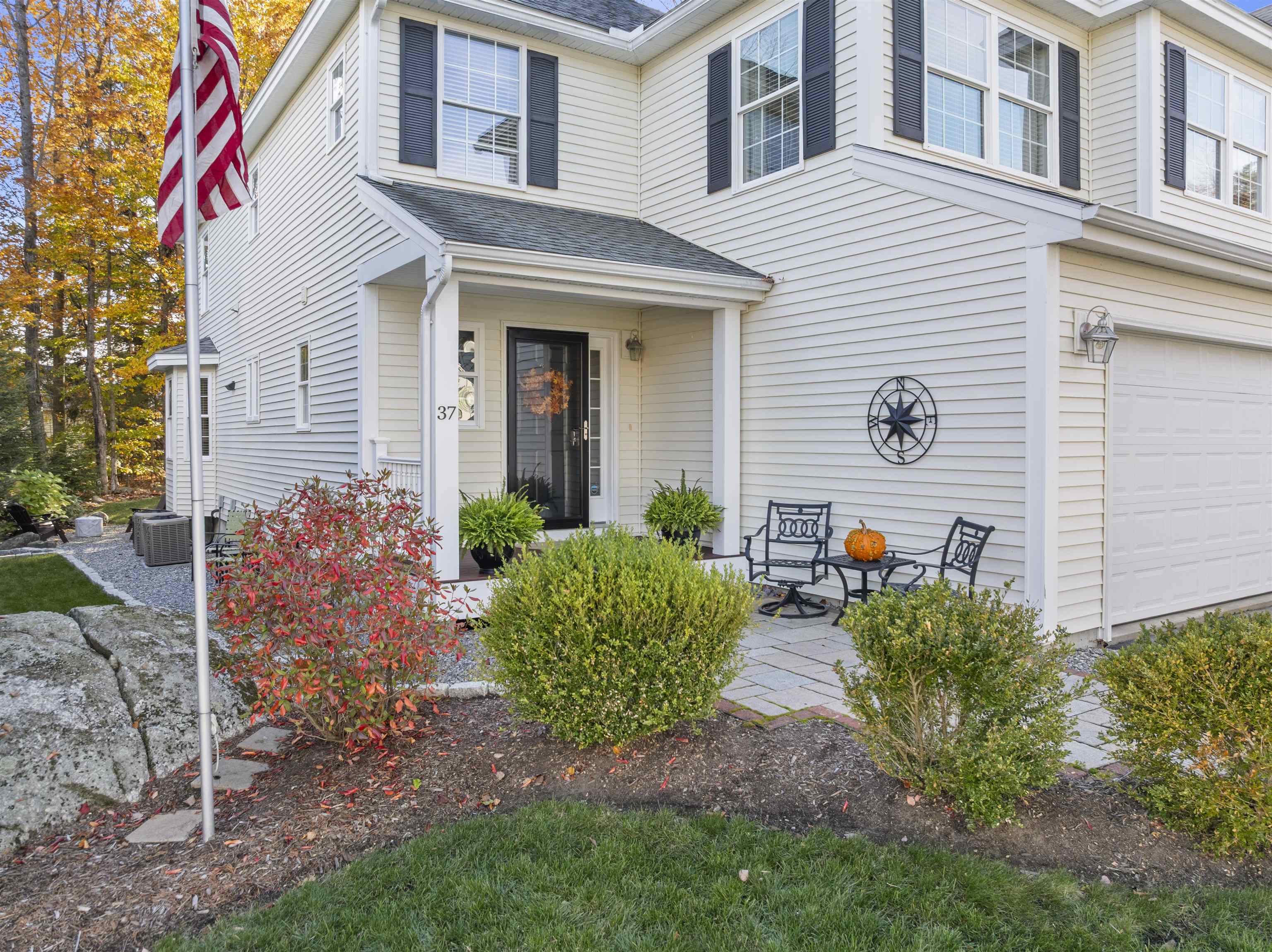 37 Drew Lane Laconia, NH 03246 - Photo 4 of 58