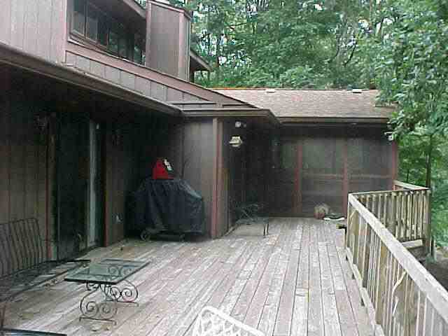 716 Seminole Point Road Fair Play, SC 29643 - Photo 3 of 9 Gallery Image 3