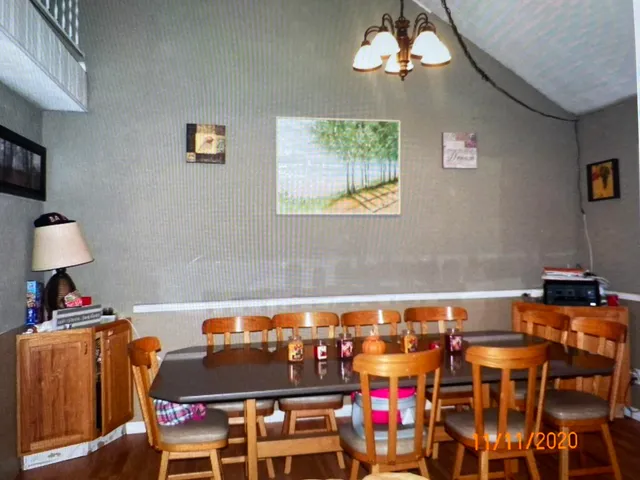 $250,000 | 28750 Steve Road, Dowagiac, MI 49047