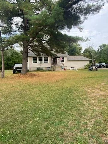 $250,000 | 28750 Steve Road, Dowagiac, MI 49047