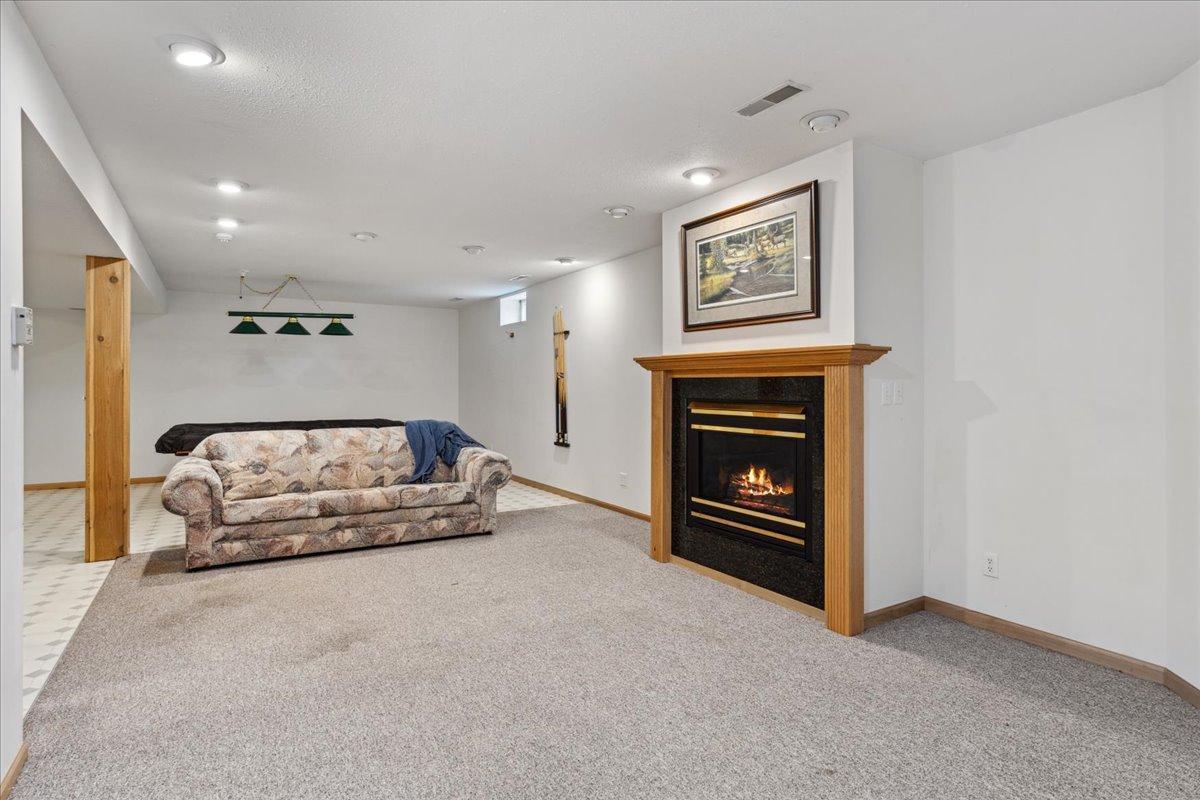 857 Ross Road Hudson, WI 54016 - Photo 18 of 27 Gallery Image 18