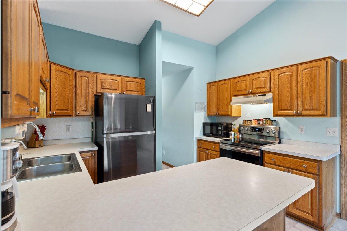 857 Ross Road Hudson, WI 54016 - Photo 7 of 27 Gallery Image 7