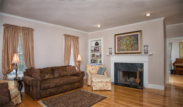 14 Old Town Road Beverly, MA 01915 - Photo 4 of 21