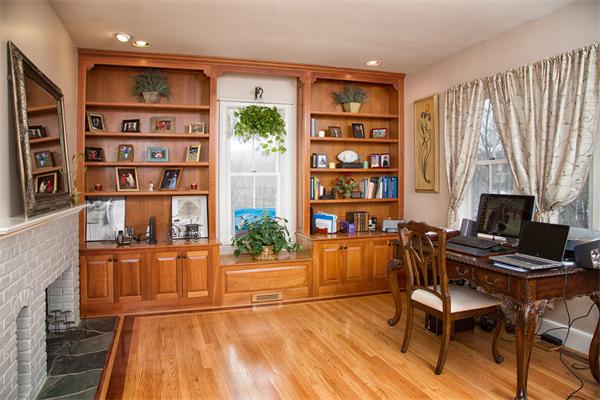 14 Old Town Road Beverly, MA 01915 - Photo 7 of 21