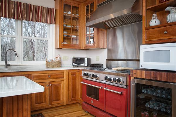 14 Old Town Road Beverly, MA 01915 - Photo 10 of 21