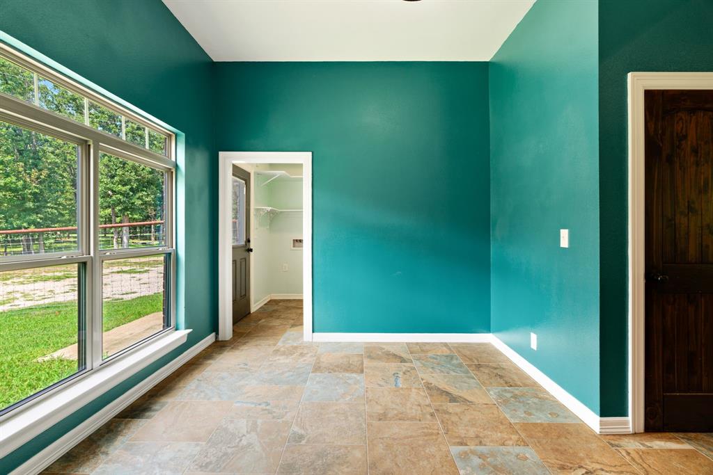 821 County Road Paris, TX 75462 - Photo 10 of 40