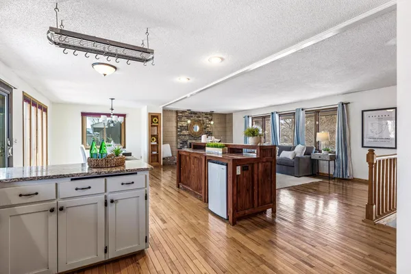 $495,000 | 3301 Edgemere Avenue, St. Anthony, MN 55418