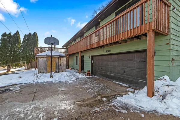 $495,000 | 3301 Edgemere Avenue, St. Anthony, MN 55418