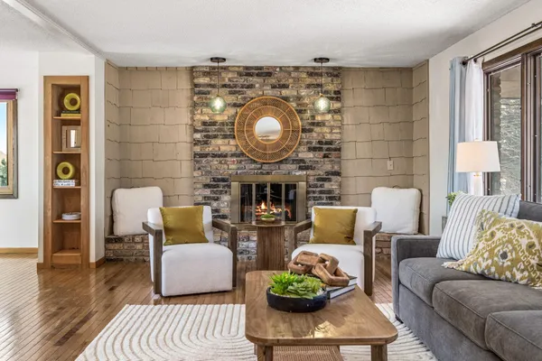$495,000 | 3301 Edgemere Avenue, St. Anthony, MN 55418