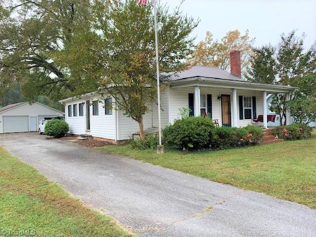 1512 East Fairfield Road High Point, NC 27263 - Photo 3 of 28 Gallery Image 3