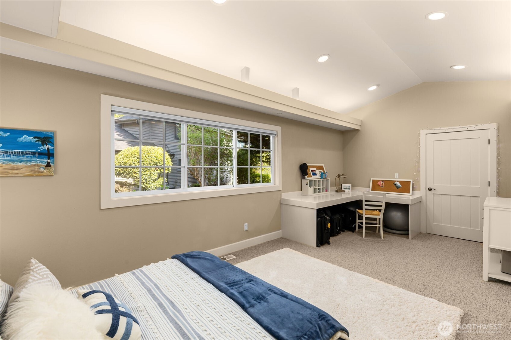 7922 East Mercer Way Mercer Island, WA 98040 - Photo 22 of 40