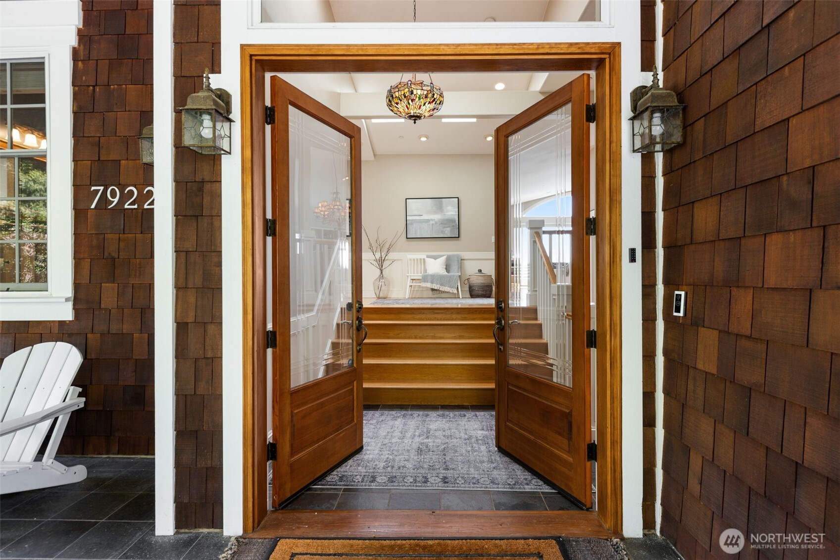 7922 East Mercer Way Mercer Island, WA 98040 - Photo 5 of 40