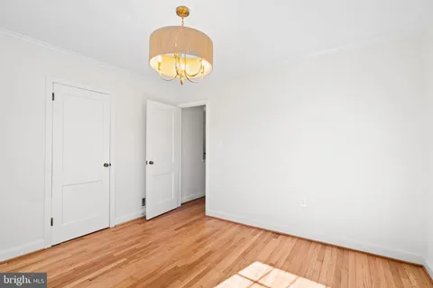 $1,295,000 | 5621 Huntington Parkway, Bethesda, MD 20814