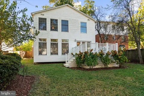 $1,295,000 | 5621 Huntington Parkway, Bethesda, MD 20814