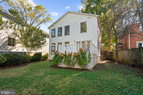 $1,295,000 | 5621 Huntington Parkway, Bethesda, MD 20814