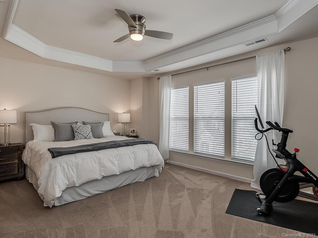 6252 Rockefeller Lane Charlotte, NC 28210 - Photo 11 of 22 Gallery Image 11